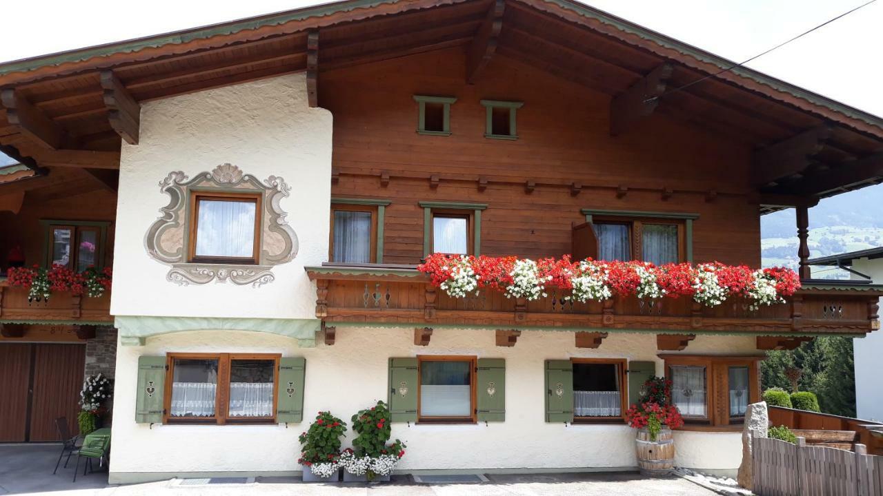 Gaestehaus Christoph Ried im Zillertal Extérieur photo